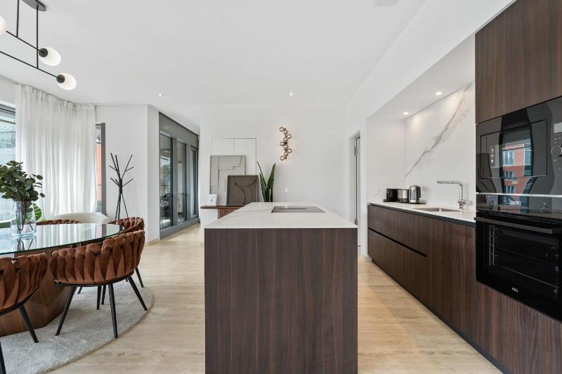Elegant 2BR with Balcony in Ville Haute Center - image 9