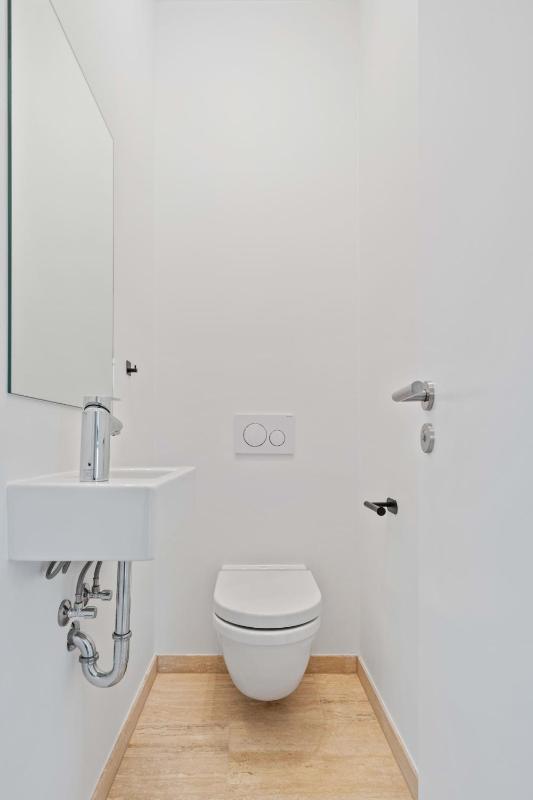 Elegant 2BR with Balcony in Ville Haute Center - image 11