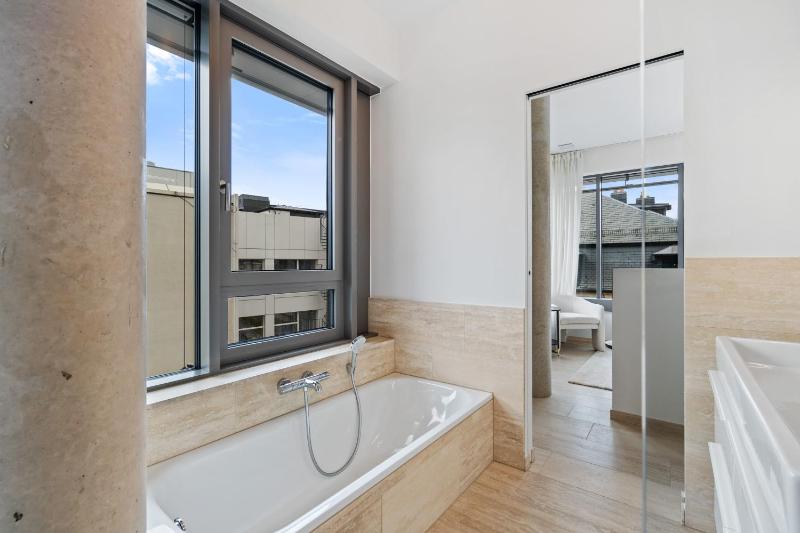 Elegant 2BR with Balcony in Ville Haute Center - image 12
