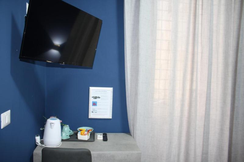 Deluxe Room image 2