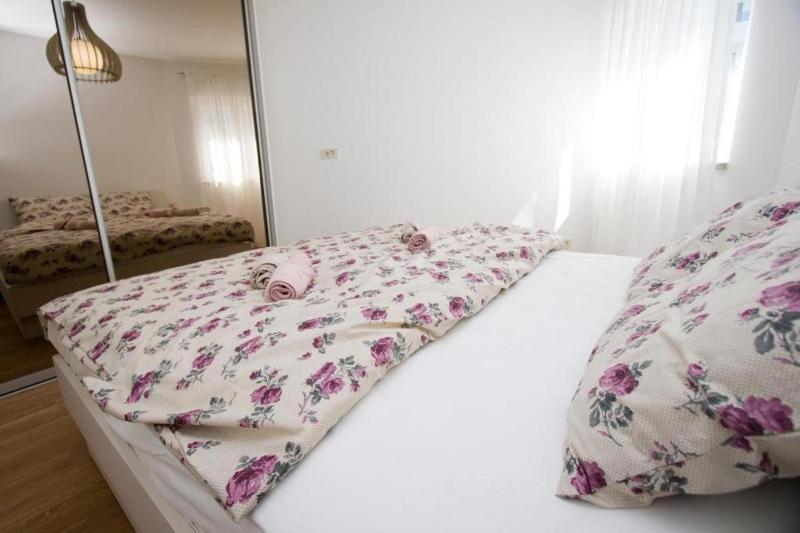 Luxury Apartments Sunny Side - image 17
