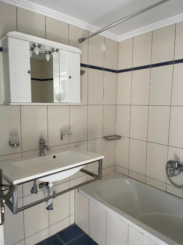 Classic Quadruple Room image 2