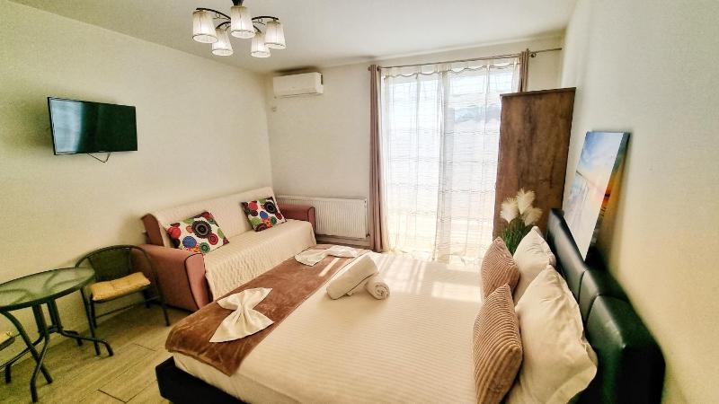 KYD VILA - Studiouri si Apartamente la 100m de Plaja Debarcader - image 23