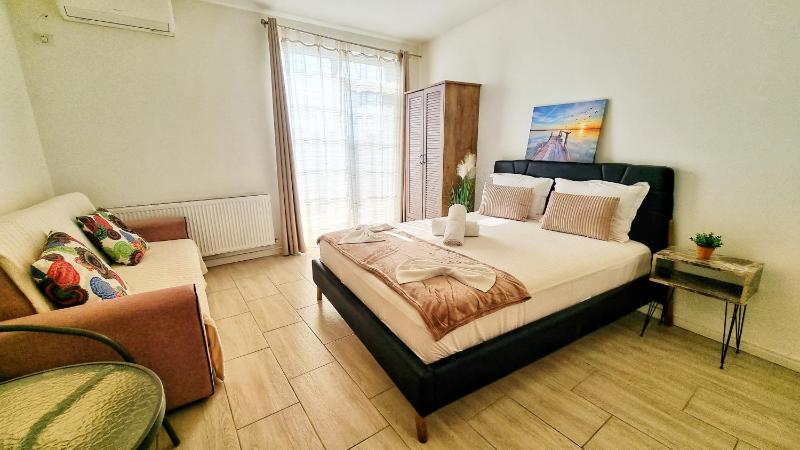 KYD VILA - Studiouri si Apartamente la 100m de Plaja Debarcader - image 2