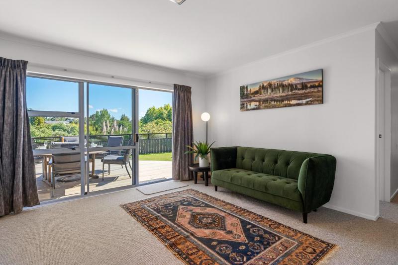 Retreat on Harvey Street - image 5
