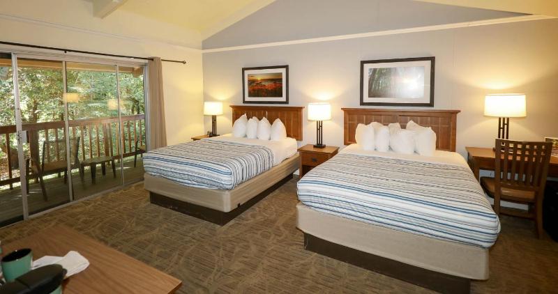 Queen Room image 4