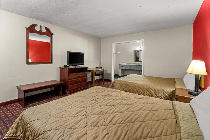 2 Double beds - Non Smoking image 1