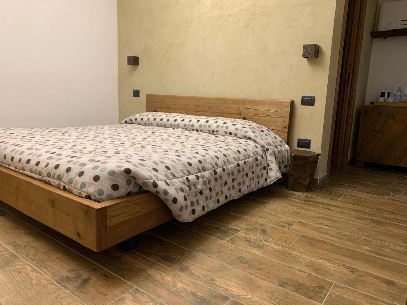 Double Room image 3