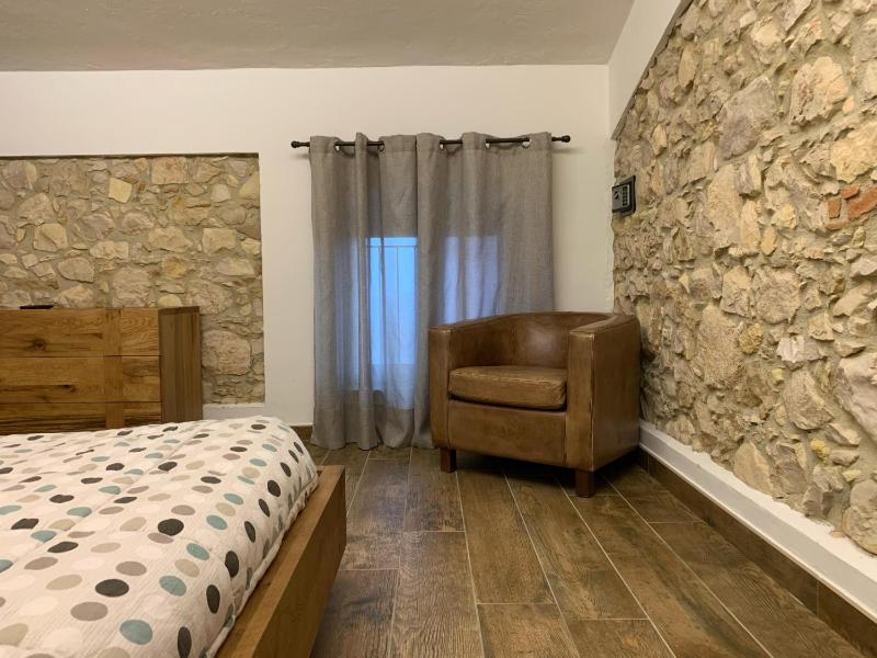 Double Room image 4