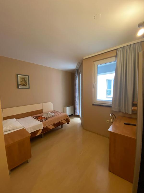 Standard Single Room image 2