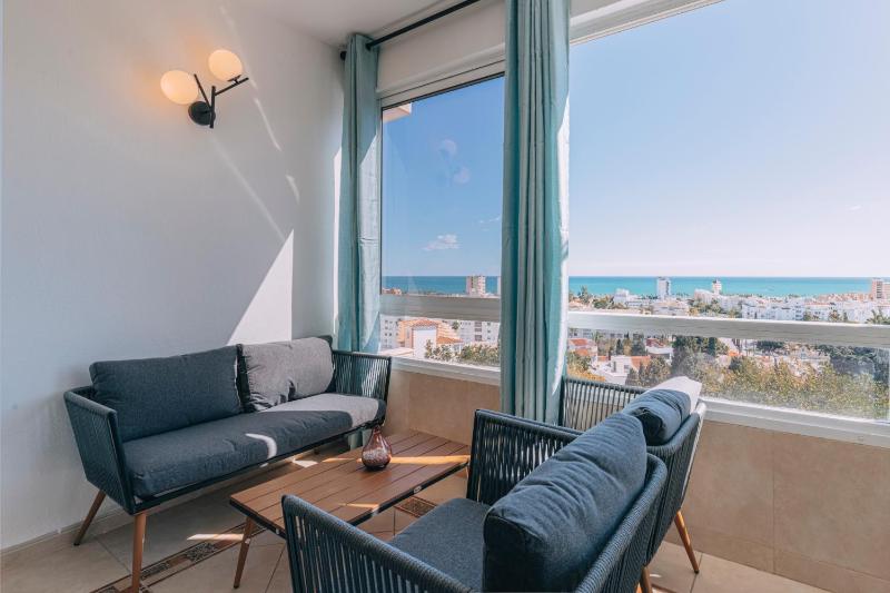 Sea view gem in Torremolinos - image 14