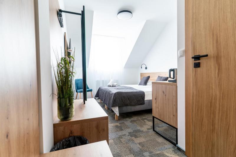 Double Room image 1