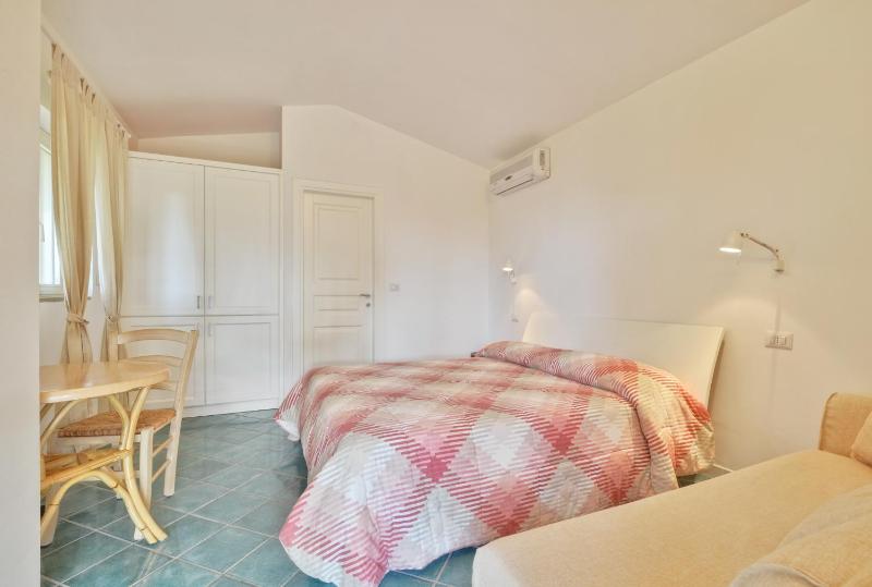 Triple Studio Apartment  image 4