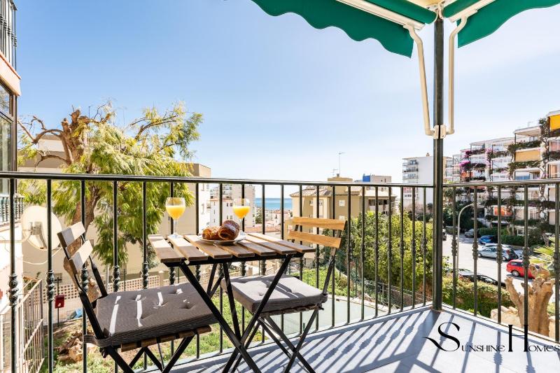 Stylish Seaview Terrace Retreat - image 14