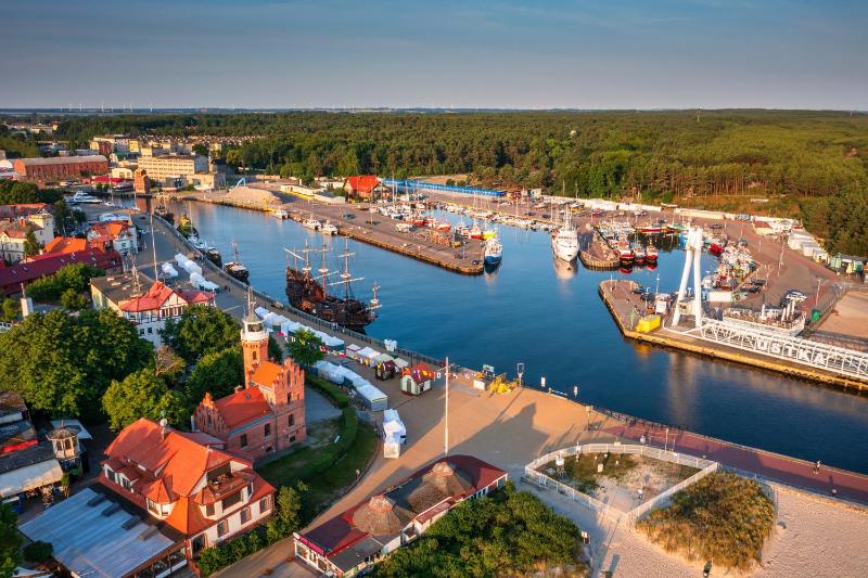 Apartamenty Bałtyckie - Bulwar Portowy - widok na port centrum najlepsza lokalizacja w Ustce - image 28