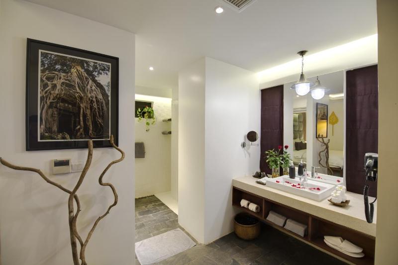 Solitaire Damnak Villa Hotel - image 11