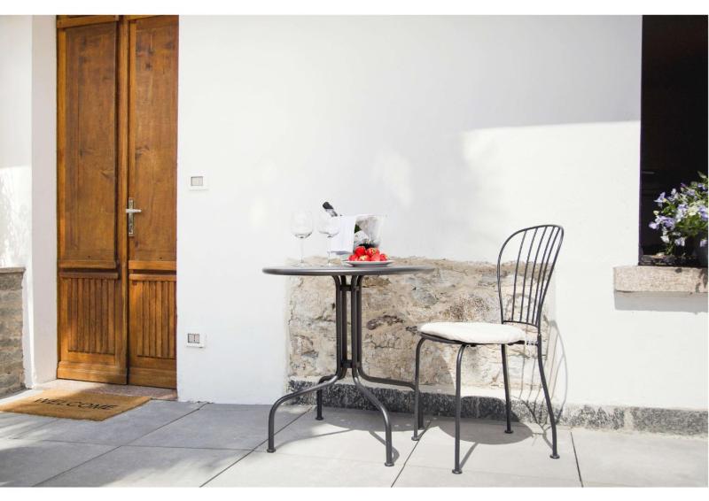 Studio with Terrace image 4