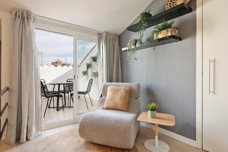 Duplex Apartment with Terrace (5 Adults) image 4