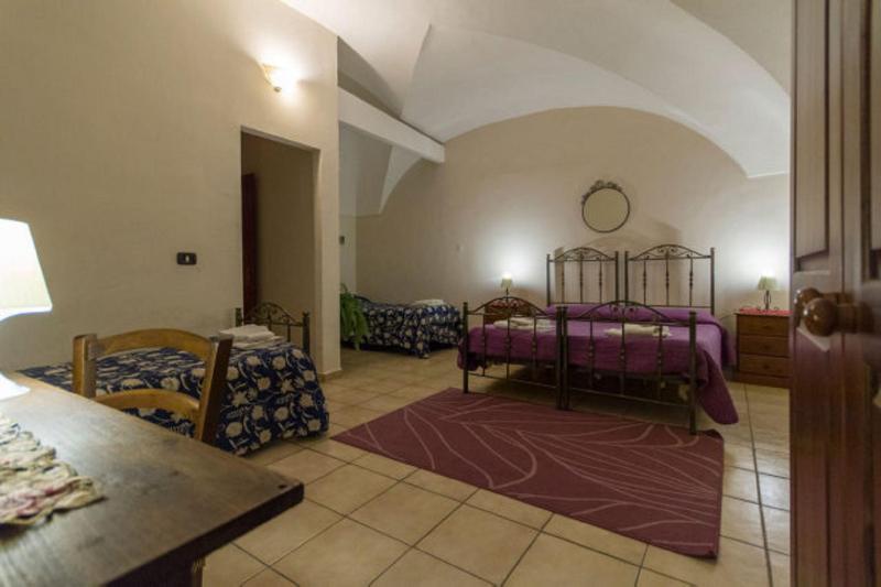 Quadruple Room image 3