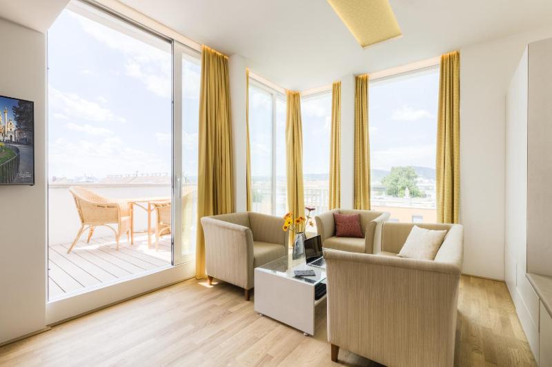 Standard One-Bedroom Apartment image 4