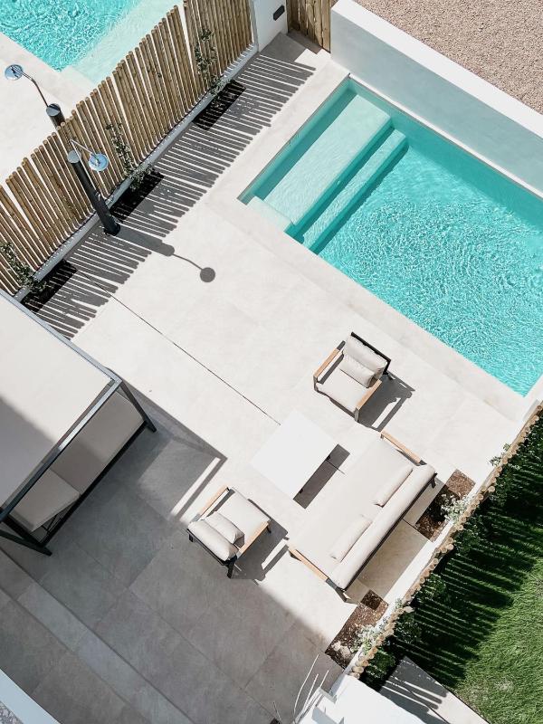 One Bedroom Suite with Private Pool image 1