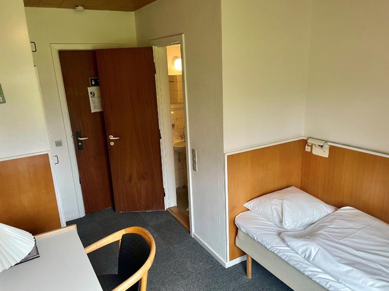 Economy Single Room - Ground Floor image 4