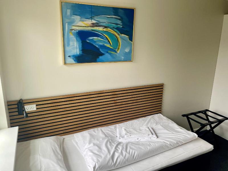 Single Room with Private Bathroom image 2