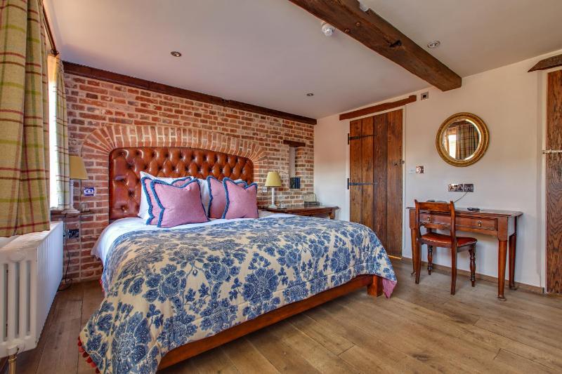 Double Room - Disability Access image 3
