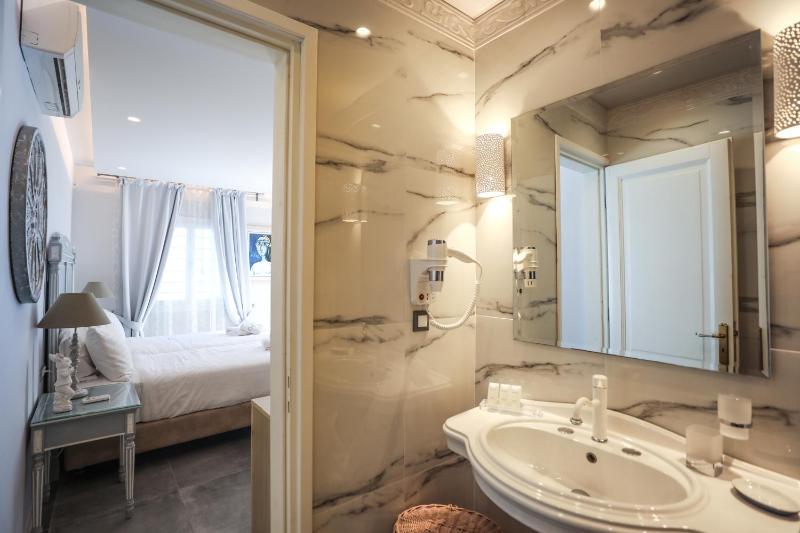 Grand Luxury Villa OZAR image 3