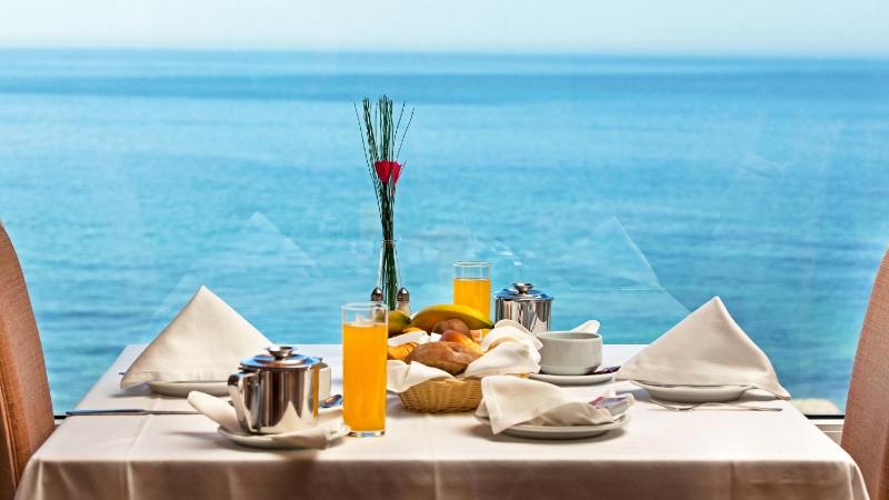 Carcavelos Beach Hotel - image 37