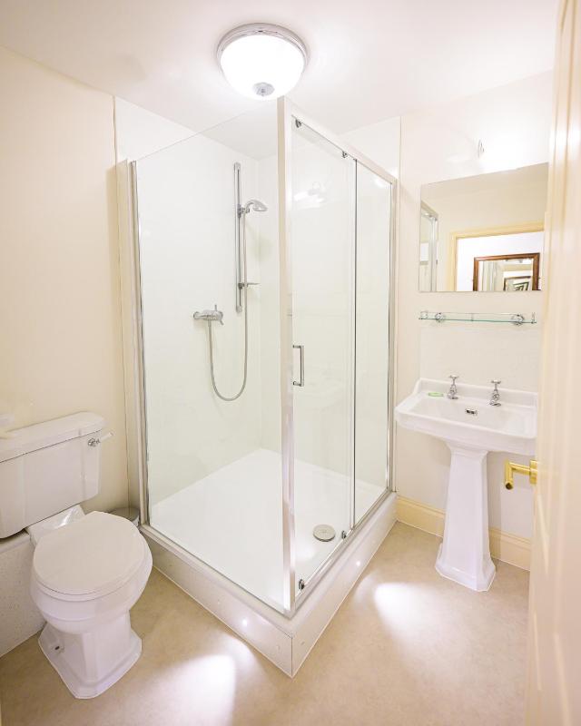 Superior Queen Room image 4