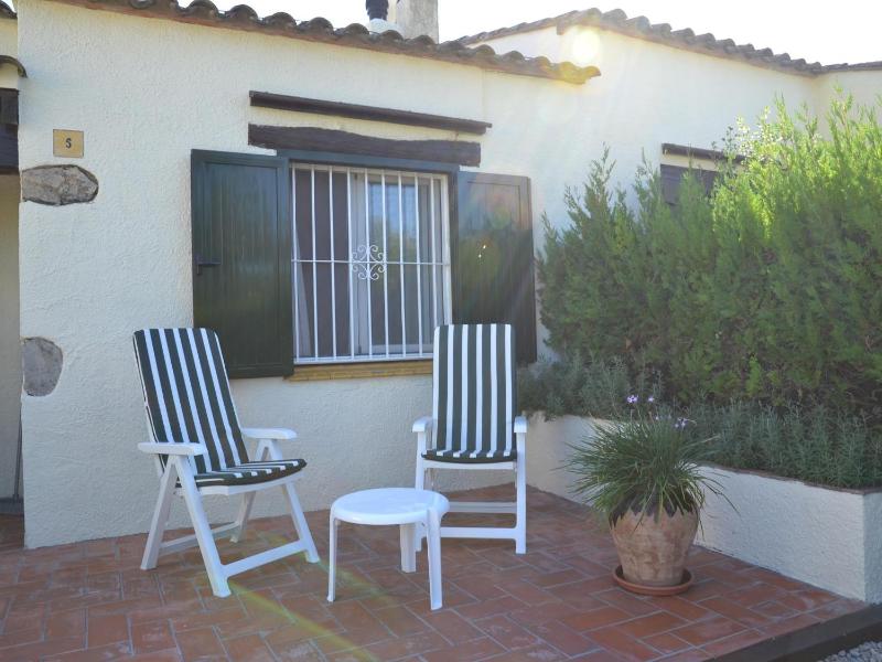 Casa con Jardin Piscina y Terraza a 3 km de la Playa de L'Estartit - ES-323-1 - image 12