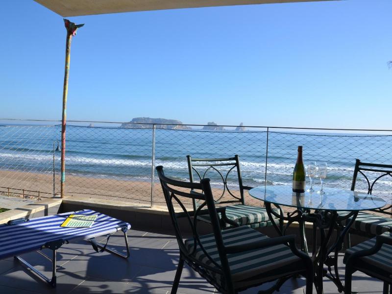 Apartamento en la playa se admiten mascotas L'Estartit - ES-323-10 - image 1