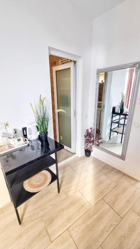 KYD VILA - Studiouri si Apartamente la 100m de Plaja Debarcader - image 28