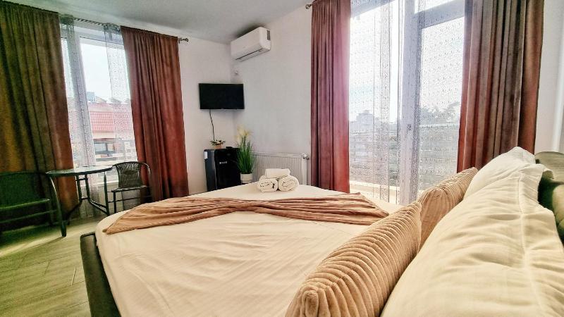 KYD VILA - Studiouri si Apartamente la 100m de Plaja Debarcader - image 11