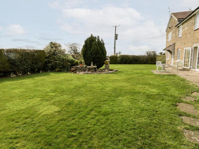 Woodlands Cottage - image 22