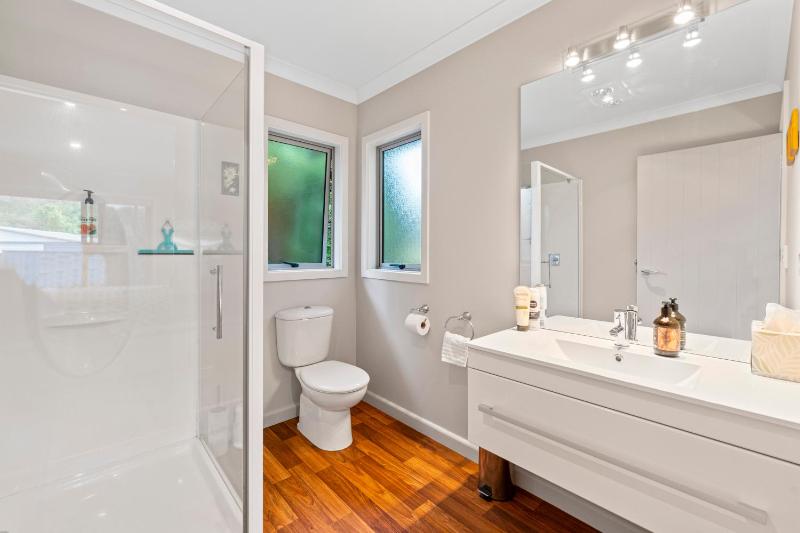 Bach 32 - Taupo Holiday Home - image 14