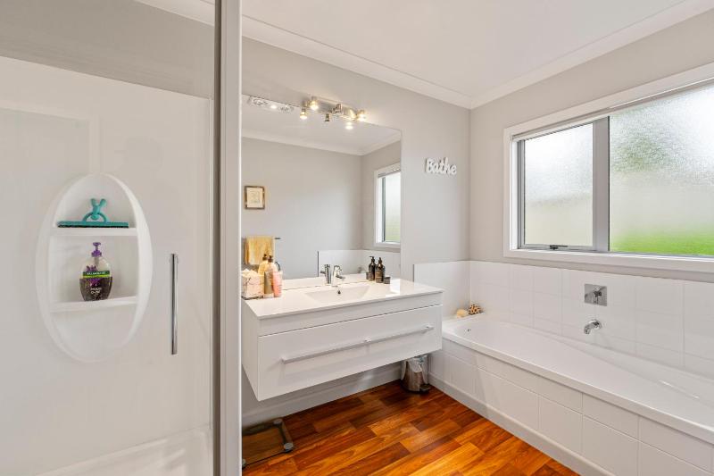 Bach 32 - Taupo Holiday Home - image 18