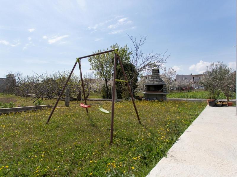 Apartments with parking space Kastel Stari Kastela - 22590 - image 8
