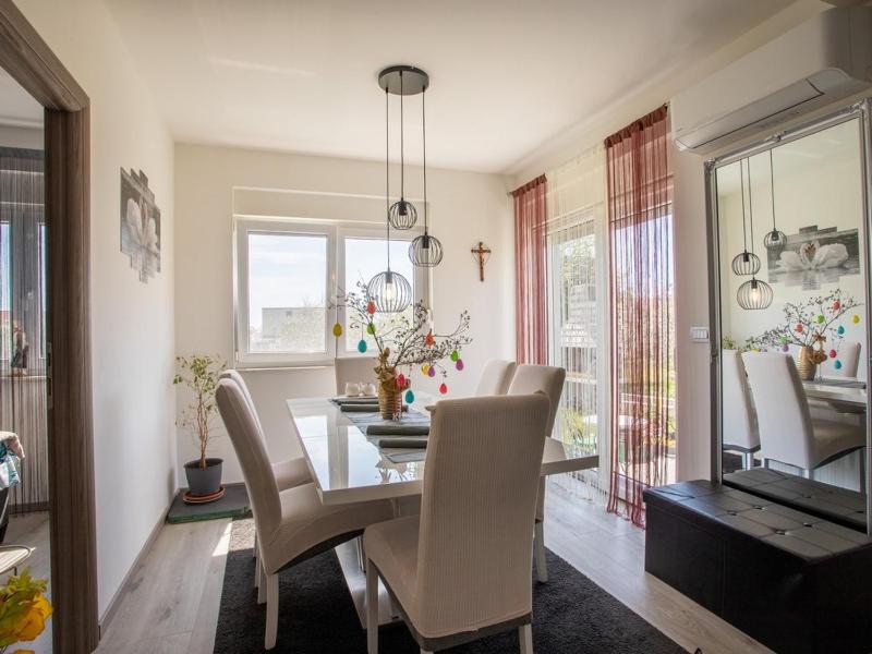 Apartments with parking space Kastel Stari Kastela - 22590 - image 6