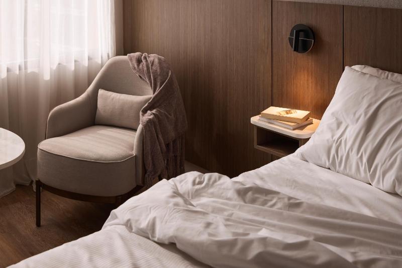One-Bedroom King Suite image 2
