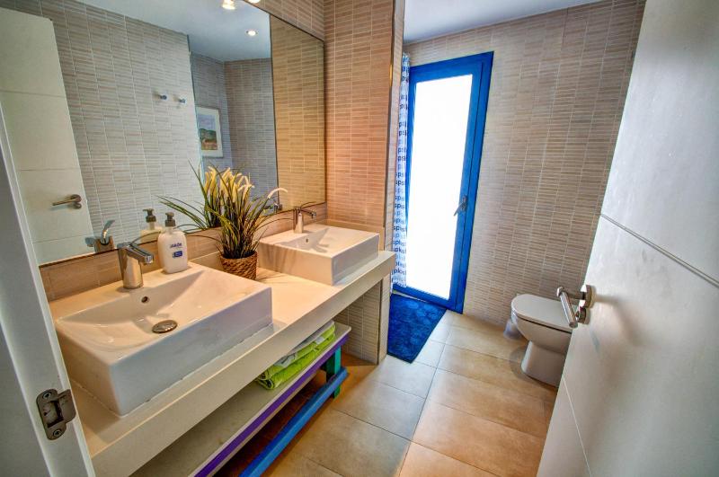 Sanctuary Penthouse by Hello Homes Sitges - image 9