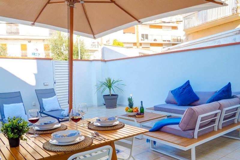 Sebastian Patio by Hello Homes Sitges - image 28