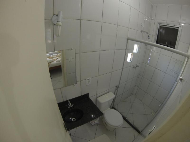 Standard Triple Room image 2