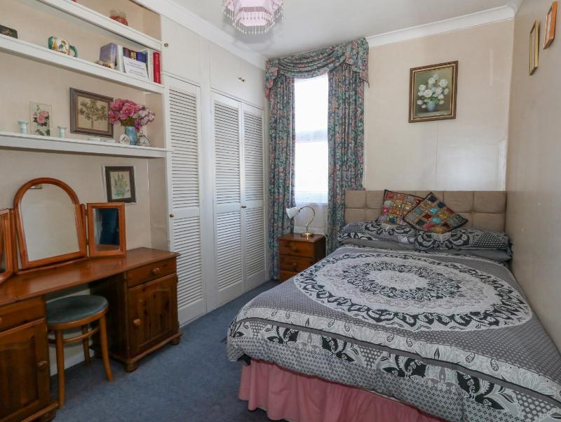 Victorian Town House - image 29