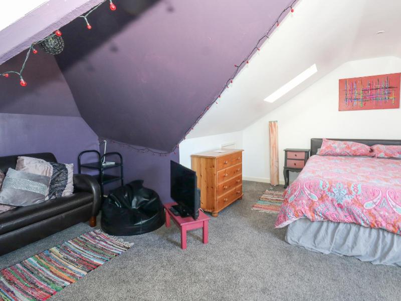 Victorian Town House - image 15