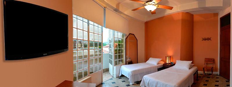 Hotel Savoy - image 1