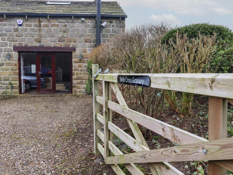 Bride Cross Granary - image 6