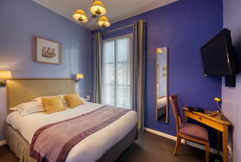 Economy Double Room image 3