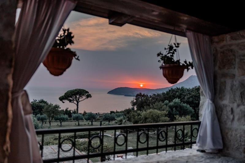 Superior Suite with Sea View image 2